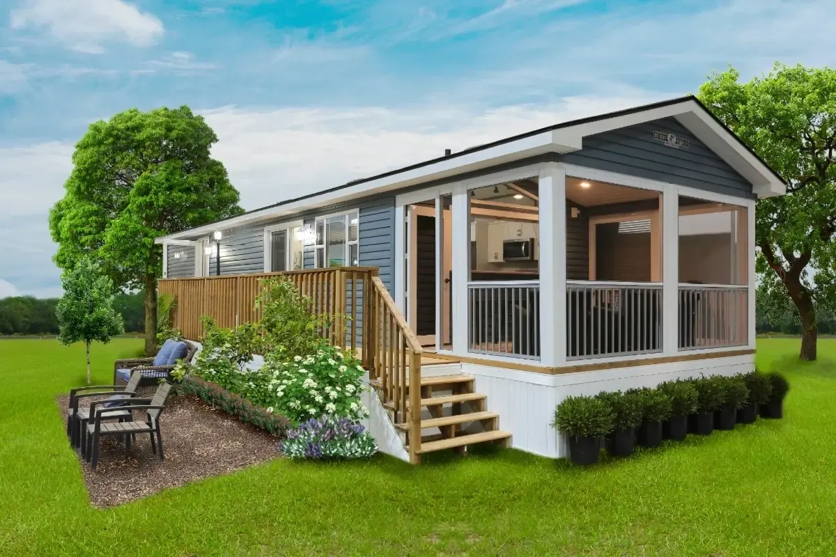 Cozy tiny home in green setting