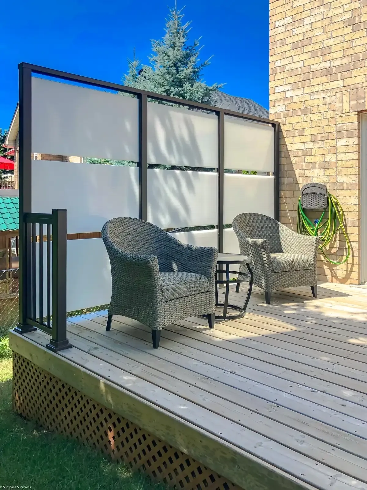 Modern patio with privacy screen