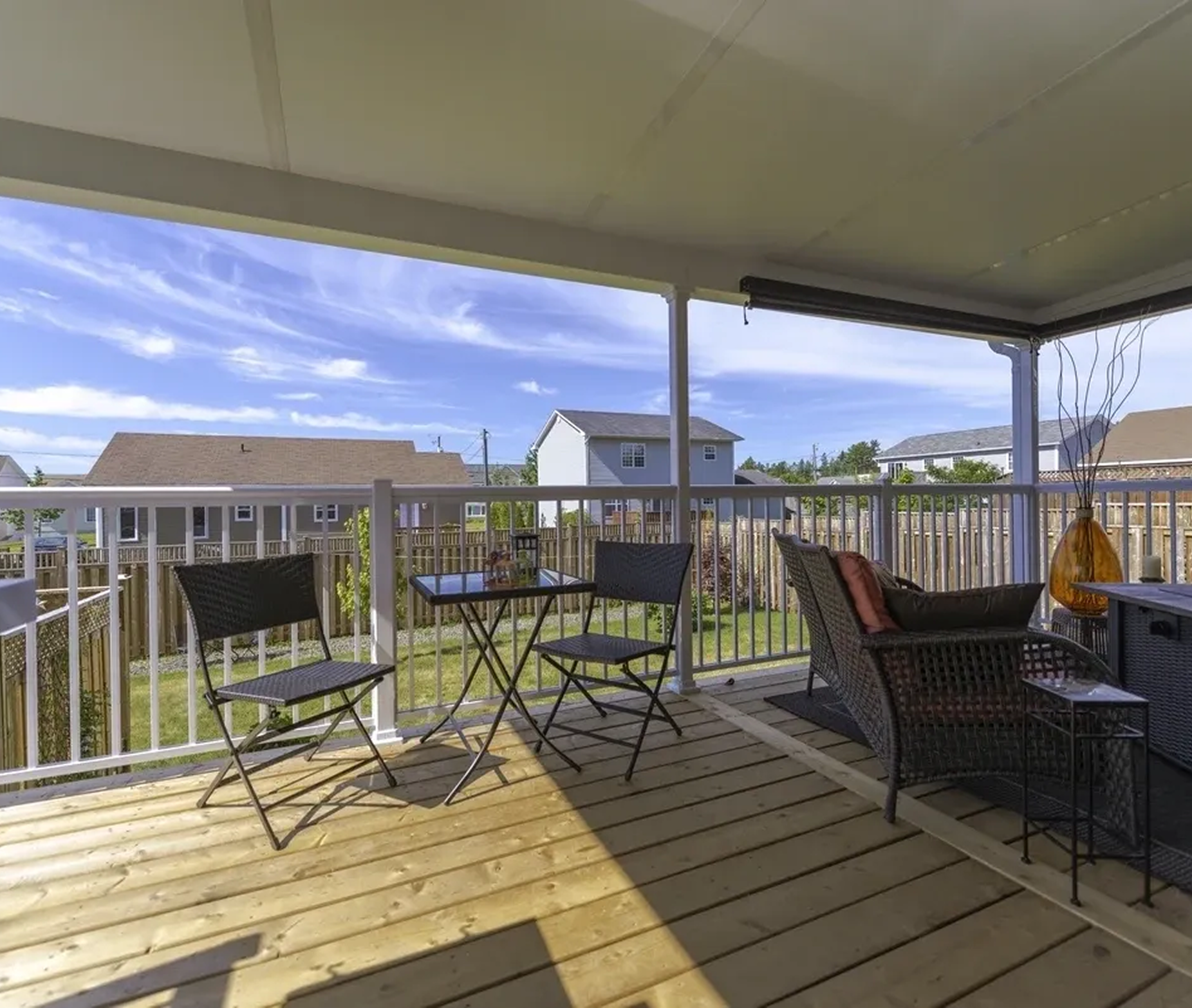 Covered patio with outdoor furniture