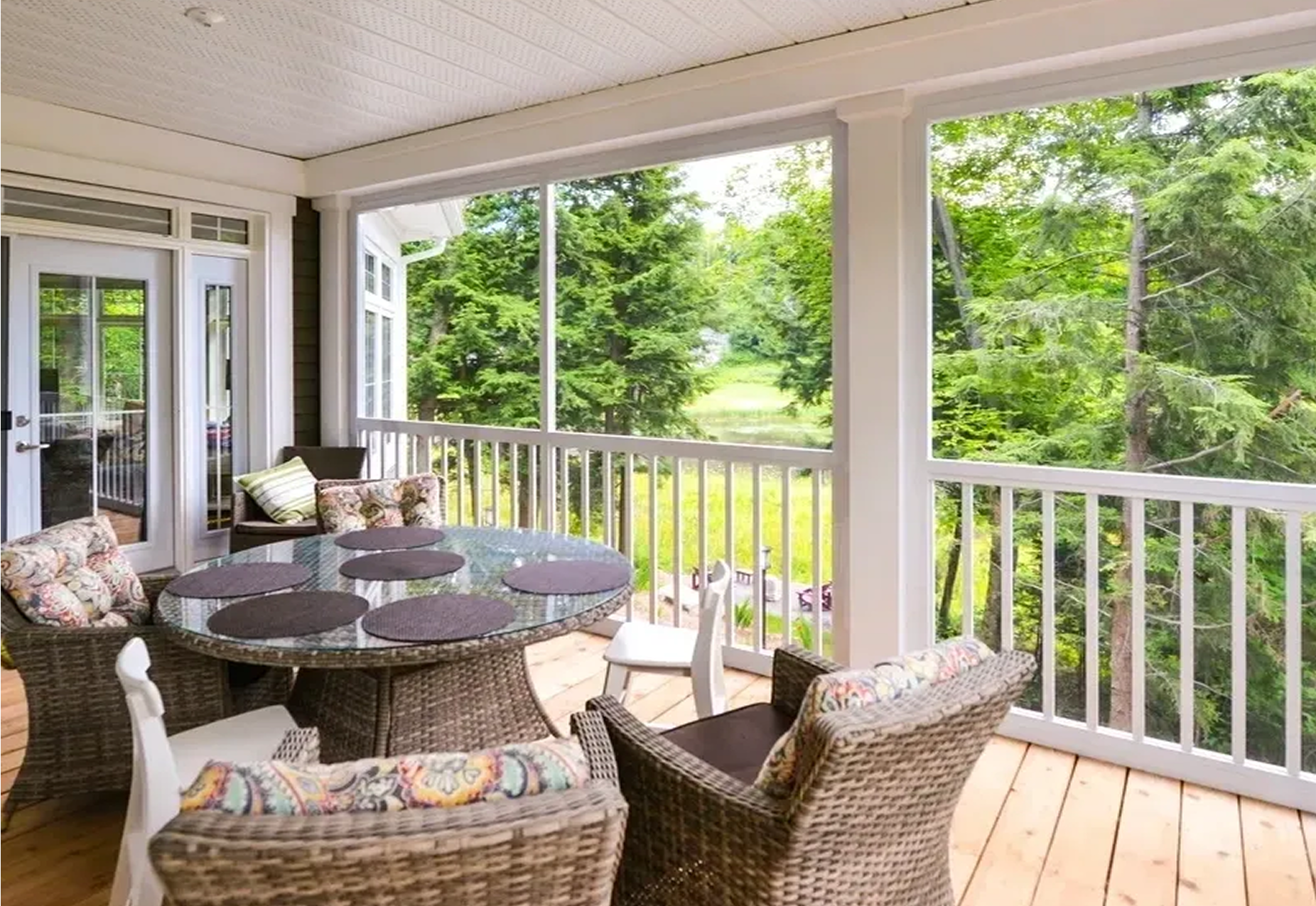 Outdoor patio with wicker furniture