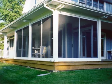 House with a screened outdoor extension